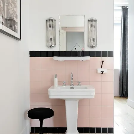 La Maison D'ambronay Gasthuis