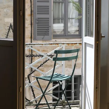 Guest house La Maison D'ambronay 4*